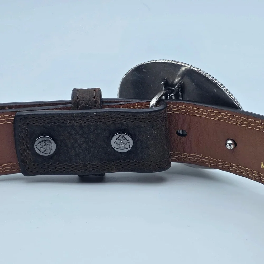 Ariat Belt Kids Size 24 Brown Leather Rodeo Champion Bull Rider Trophy Buckle‎